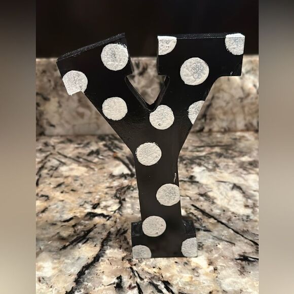 Add JOY to your holiday decor - Picture 5 of 6